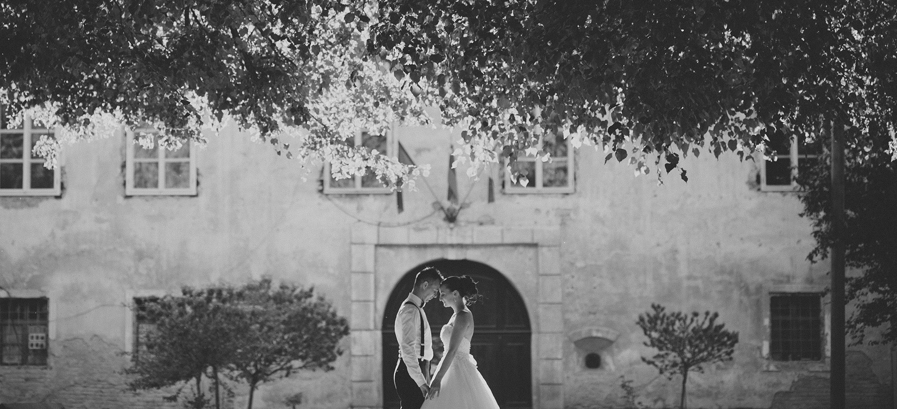 Outdoor Wedding Photography.